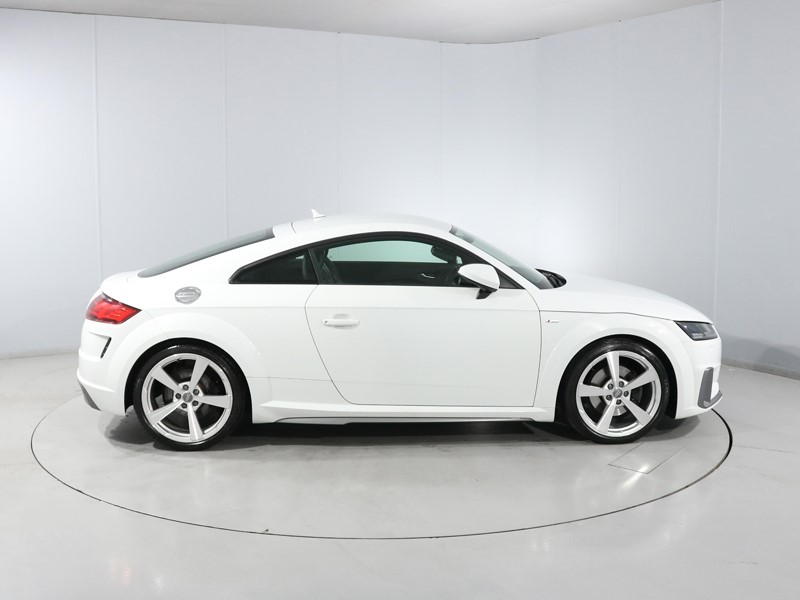 2020 (20) AUDI TT 40 TFSI S Line 2dr S Tronic 5889383