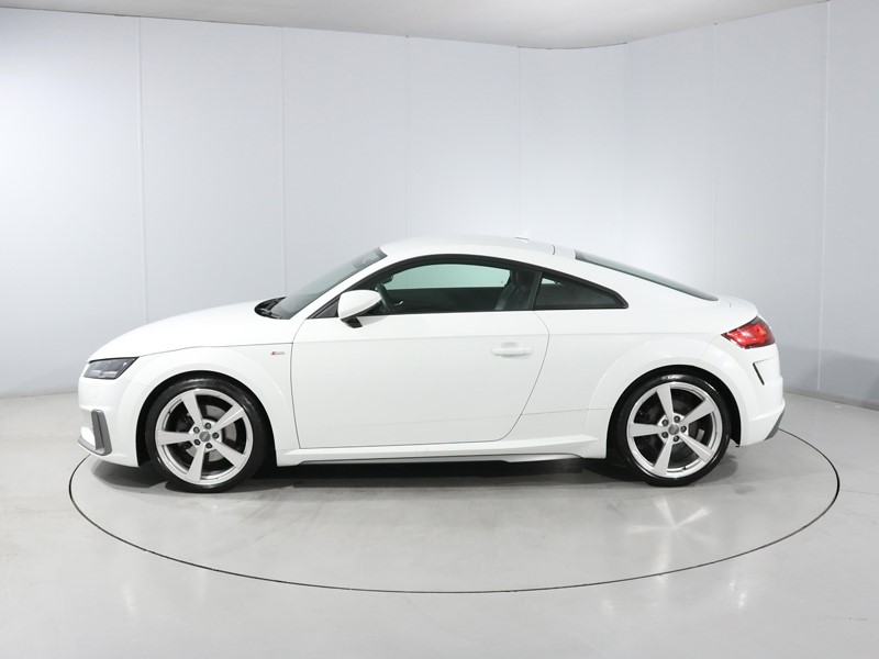 2020 (20) AUDI TT 40 TFSI S Line 2dr S Tronic 5889421