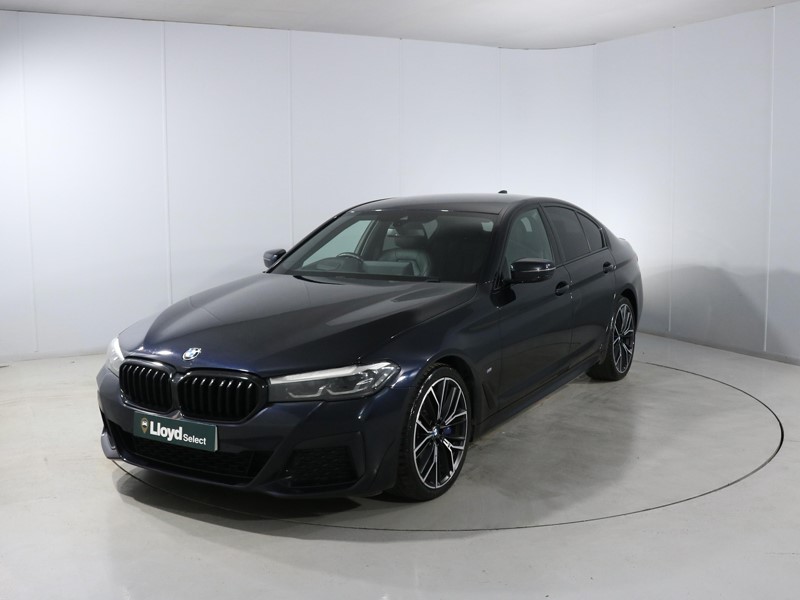 2021 (71) BMW 5 SERIES 530d xDrive MHT M Sport 4dr Auto 5884579
