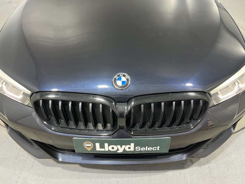 2021 (71) BMW 5 SERIES 530d xDrive MHT M Sport 4dr Auto 5884574
