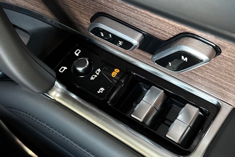  LAND ROVER RANGE ROVER 3.0 D350 Autobiography LWB 4dr Auto 4792564