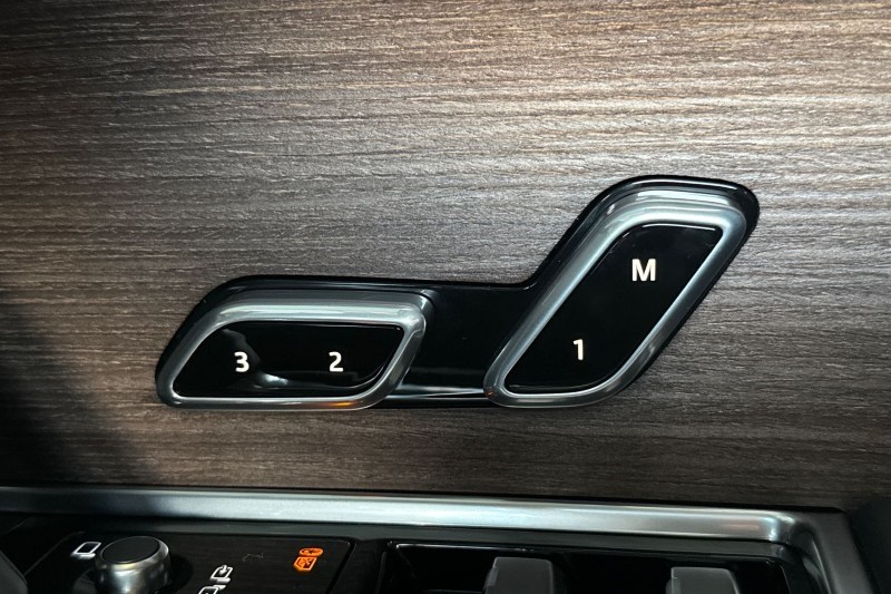  LAND ROVER RANGE ROVER 3.0 D350 Autobiography LWB 4dr Auto 4792565