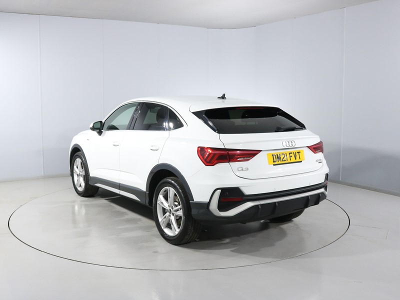 2021 (21) AUDI Q3 40 TDI 200 Quattro S Line 5dr S Tronic 5889061