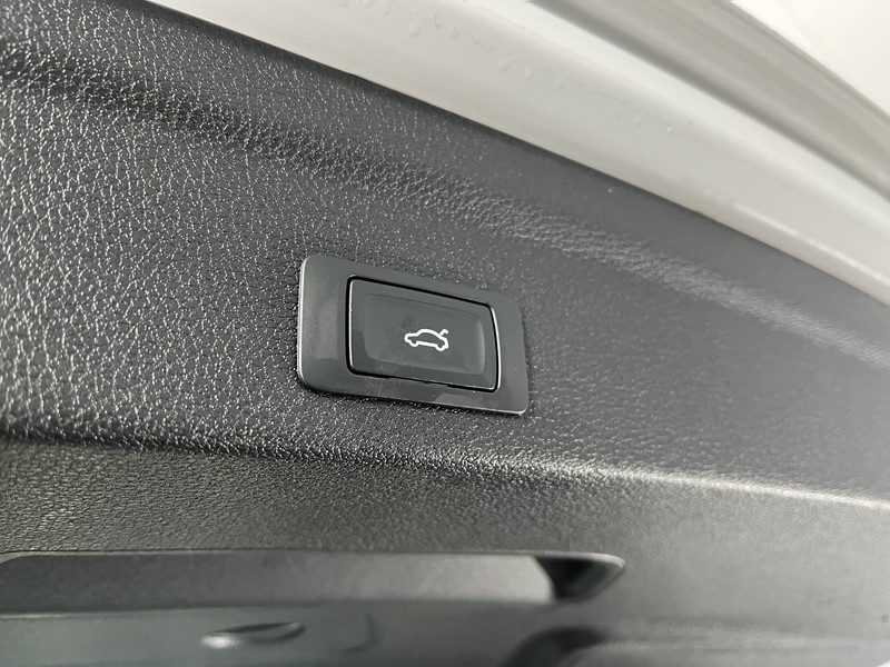 2021 (21) AUDI Q3 40 TDI 200 Quattro S Line 5dr S Tronic 5889100