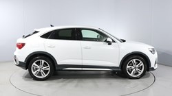 2021 (21) AUDI Q3 40 TDI 200 Quattro S Line 5dr S Tronic 5889062