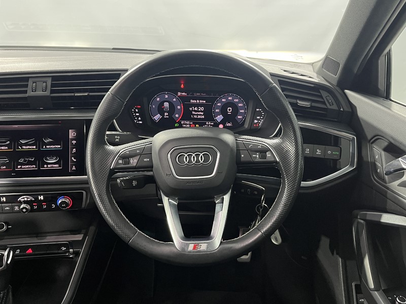 2021 (21) AUDI Q3 40 TDI 200 Quattro S Line 5dr S Tronic 5889064