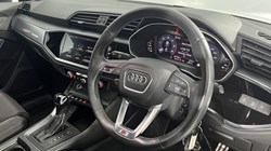2021 (21) AUDI Q3 40 TDI 200 Quattro S Line 5dr S Tronic 5889065