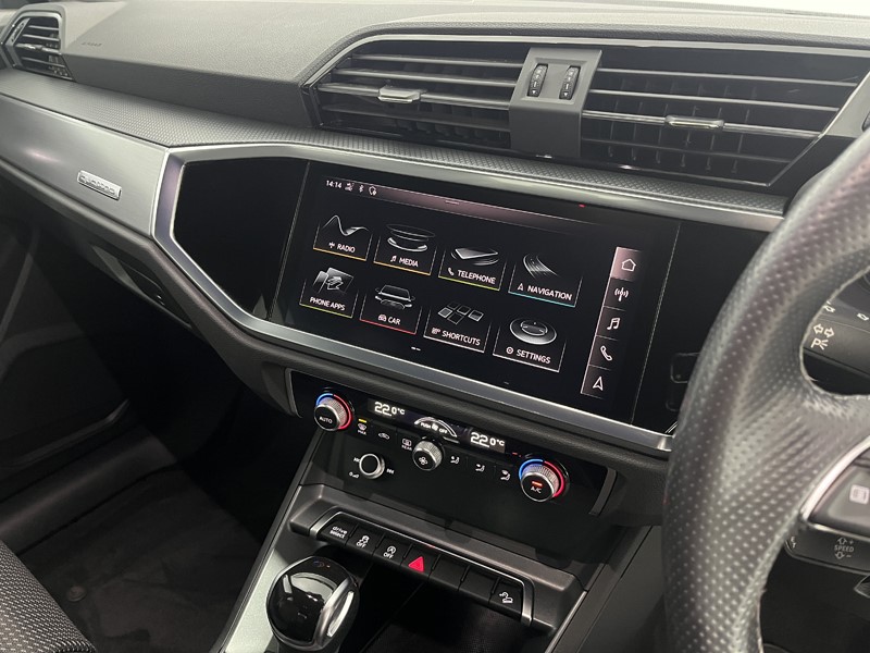 2021 (21) AUDI Q3 40 TDI 200 Quattro S Line 5dr S Tronic 5889067