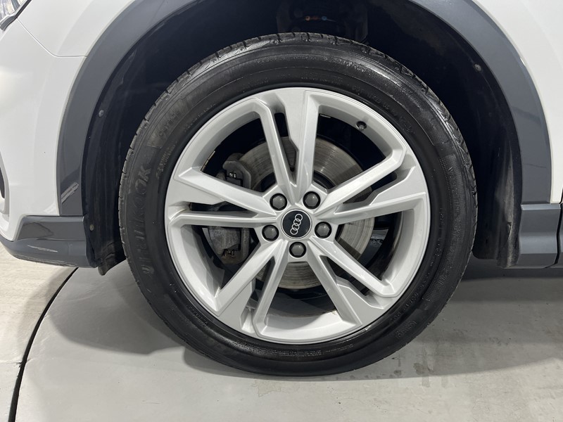 2021 (21) AUDI Q3 40 TDI 200 Quattro S Line 5dr S Tronic 5889073