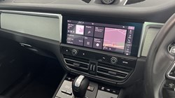 2021 (71) PORSCHE MACAN 5dr PDK 5891767