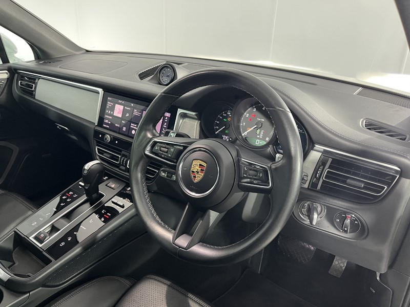 2021 (71) PORSCHE MACAN 5dr PDK 5891765
