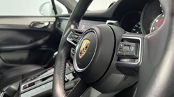 2021 (71) PORSCHE MACAN 5dr PDK 5891783