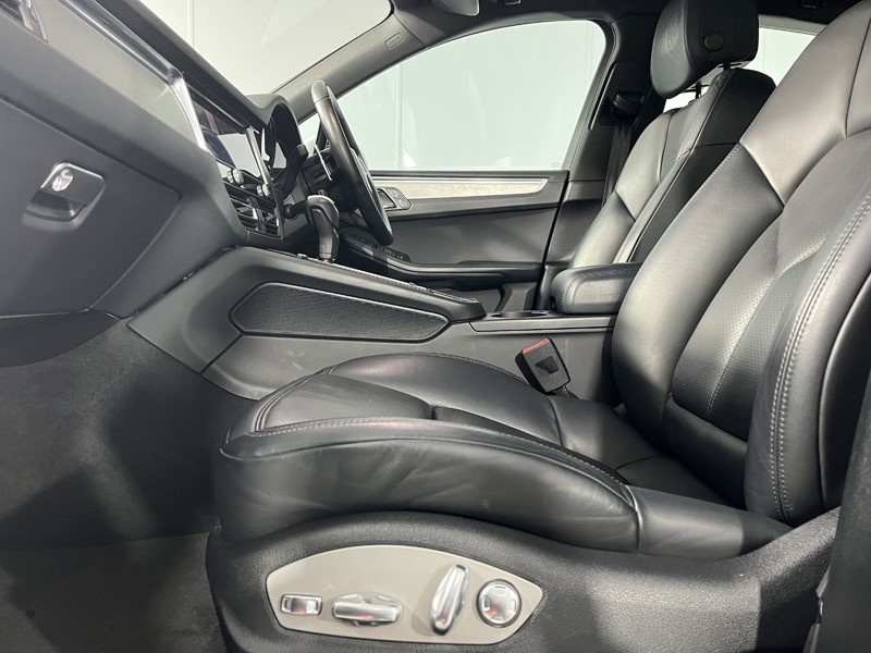 2021 (71) PORSCHE MACAN 5dr PDK 5891795