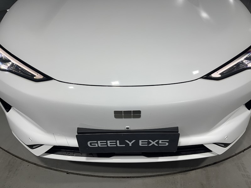 2026 (76) GEELY EX5 160kW Max 60kWh 5dr Auto 5942701
