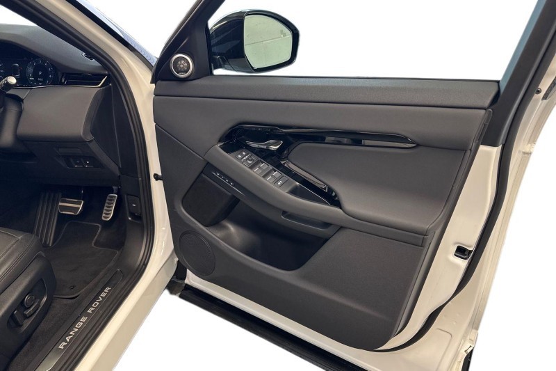 2025 (25) LAND ROVER RANGE ROVER EVOQUE 1.5 P270e Dynamic SE 5dr Auto 5043999