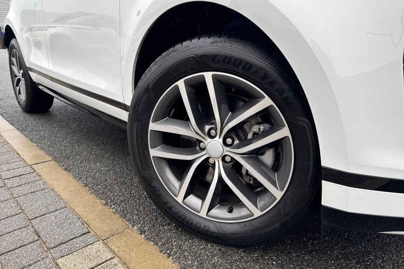 2025 (25) LAND ROVER RANGE ROVER EVOQUE 1.5 P270e Dynamic SE 5dr Auto 5044019