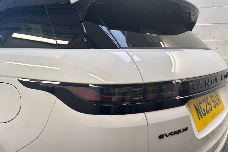 2025 (25) LAND ROVER RANGE ROVER EVOQUE 1.5 P270e Dynamic SE 5dr Auto 5043997