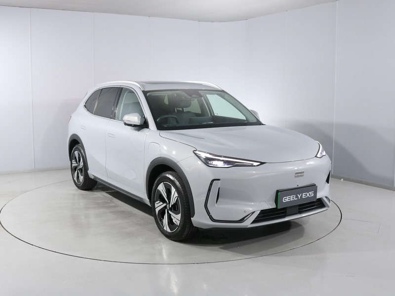 2026 (76) GEELY EX5 160kW Max 60kWh 5dr Auto