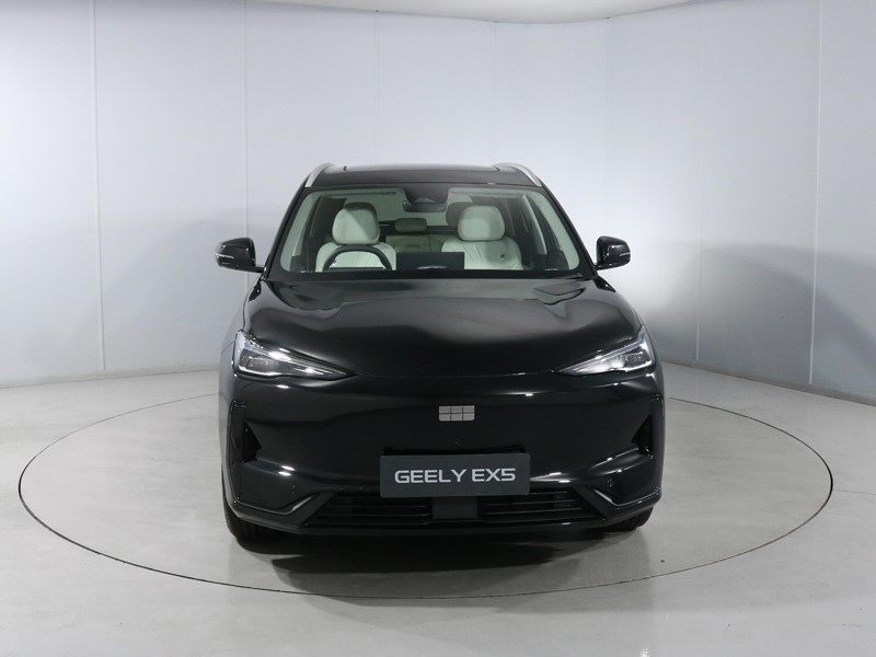 2026 (76) GEELY EX5 160kW Max 60kWh 5dr Auto 5942904