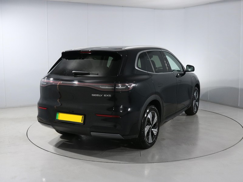 2026 (76) GEELY EX5 160kW Max 60kWh 5dr Auto 5942938
