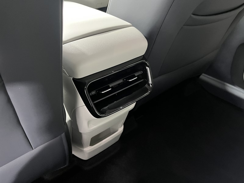2026 (76) GEELY EX5 160kW Max 60kWh 5dr Auto 5942879