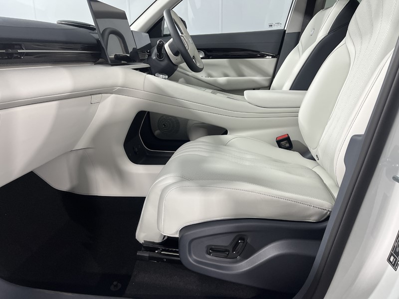 2026 (76) GEELY EX5 160kW Max 60kWh 5dr Auto 5943989
