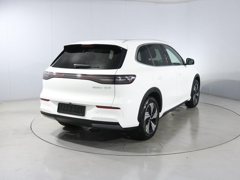 2026 (76) GEELY EX5 160kW Max 60kWh 5dr Auto 5944001