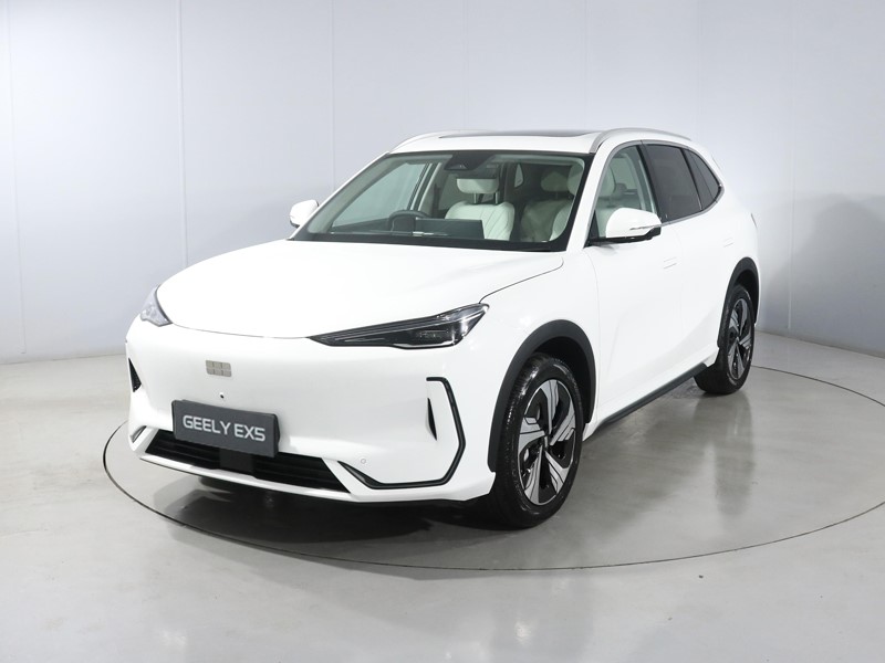 2026 (76) GEELY EX5 160kW Max 60kWh 5dr Auto 5944000