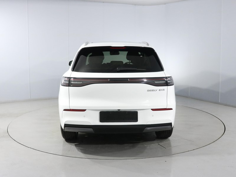 2026 (76) GEELY EX5 160kW Max 60kWh 5dr Auto 5943970