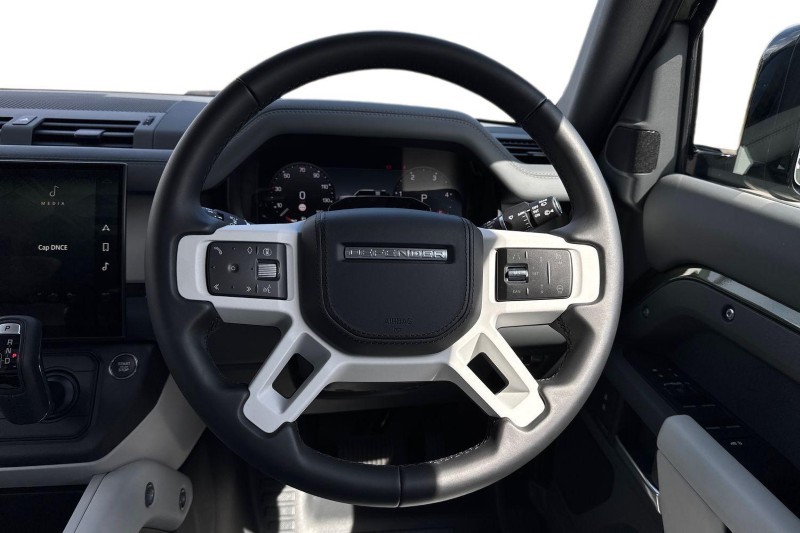  LAND ROVER DEFENDER 3.0 D350 X-Dynamic HSE 110 5dr Auto 5692559