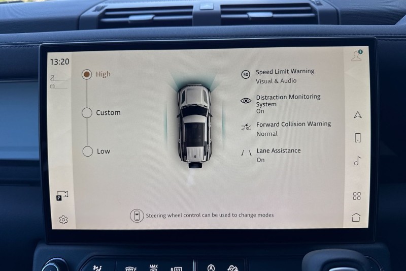  LAND ROVER DEFENDER 3.0 D250 X-Dynamic SE 110 5dr Auto 5311960