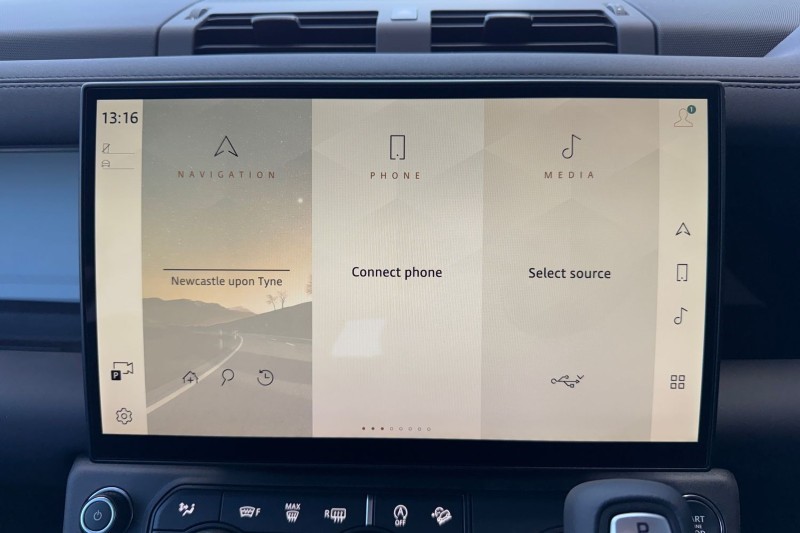  LAND ROVER DEFENDER 3.0 D250 X-Dynamic SE 110 5dr Auto 5311932