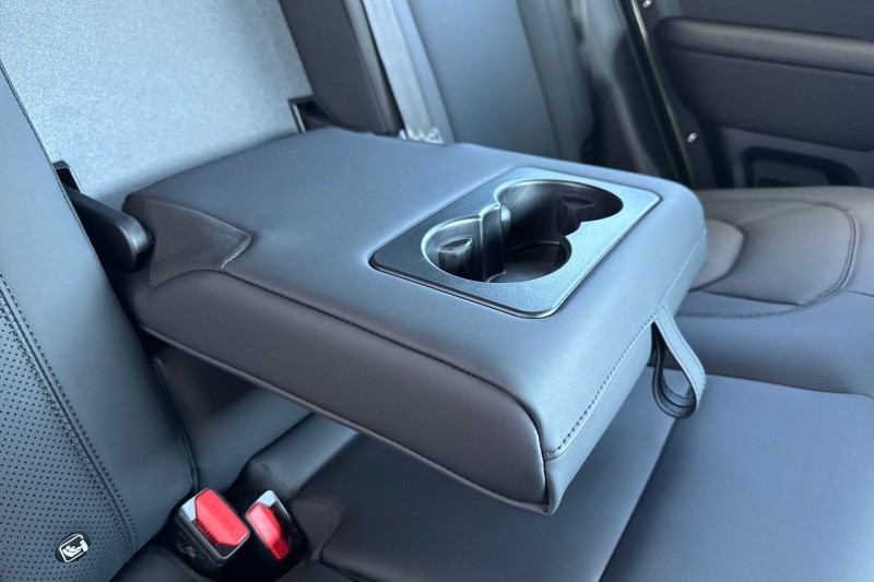  LAND ROVER DEFENDER 3.0 D250 X-Dynamic SE 110 5dr Auto 5311957