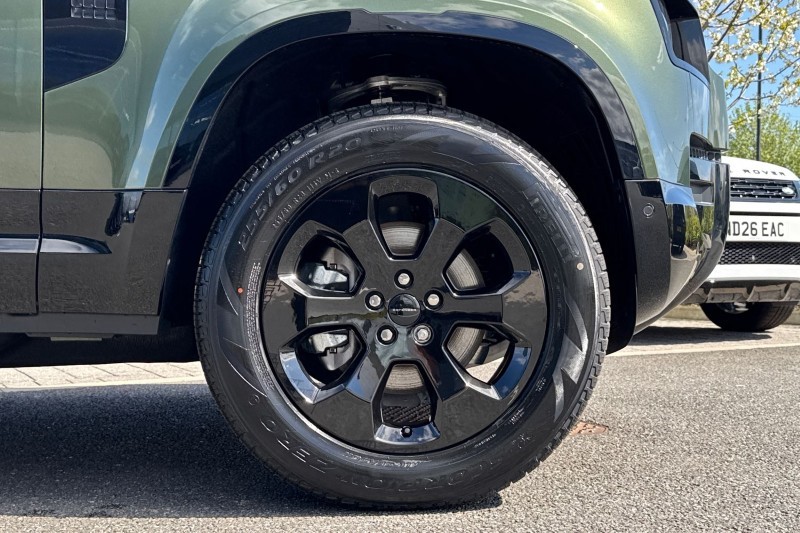  LAND ROVER DEFENDER 3.0 D250 X-Dynamic SE 110 5dr Auto 5311911