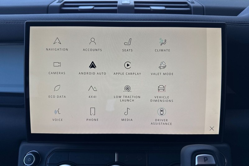  LAND ROVER DEFENDER 3.0 D250 X-Dynamic SE 110 5dr Auto 5311961