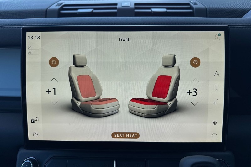  LAND ROVER DEFENDER 3.0 D250 X-Dynamic SE 110 5dr Auto 5311937