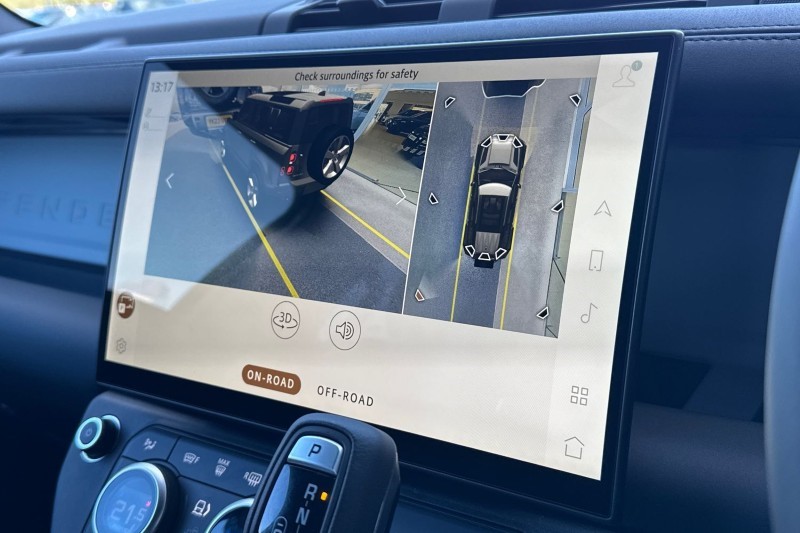  LAND ROVER DEFENDER 3.0 D250 X-Dynamic SE 110 5dr Auto 5311915