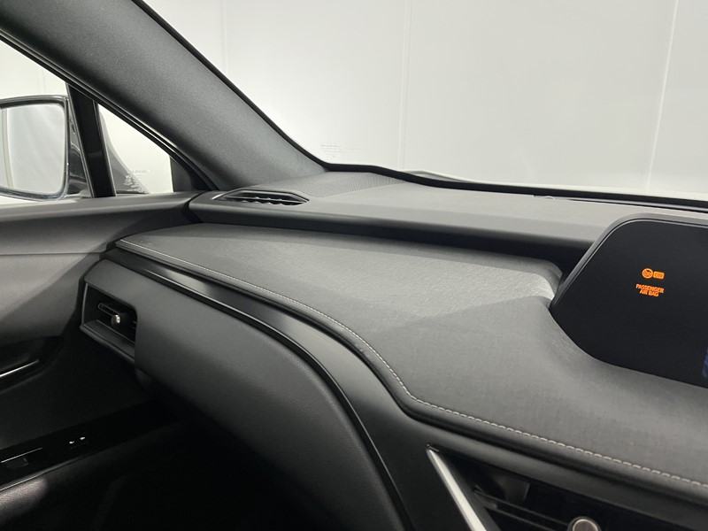 2022 (22) LEXUS UX 300e 150kW 54.3 kWh 5dr E-CVT 5910140