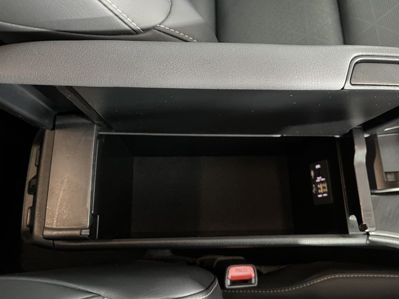 2022 (22) LEXUS UX 300e 150kW 54.3 kWh 5dr E-CVT 5910147