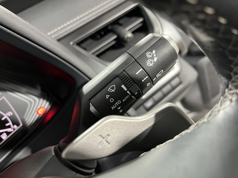 2022 (22) LEXUS UX 300e 150kW 54.3 kWh 5dr E-CVT 5910138
