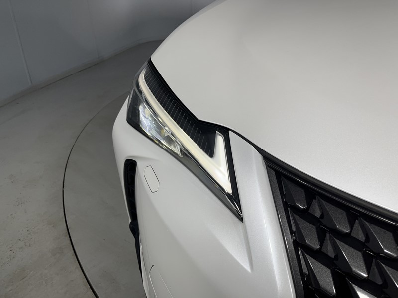 2022 (22) LEXUS UX 300e 150kW 54.3 kWh 5dr E-CVT 5910154