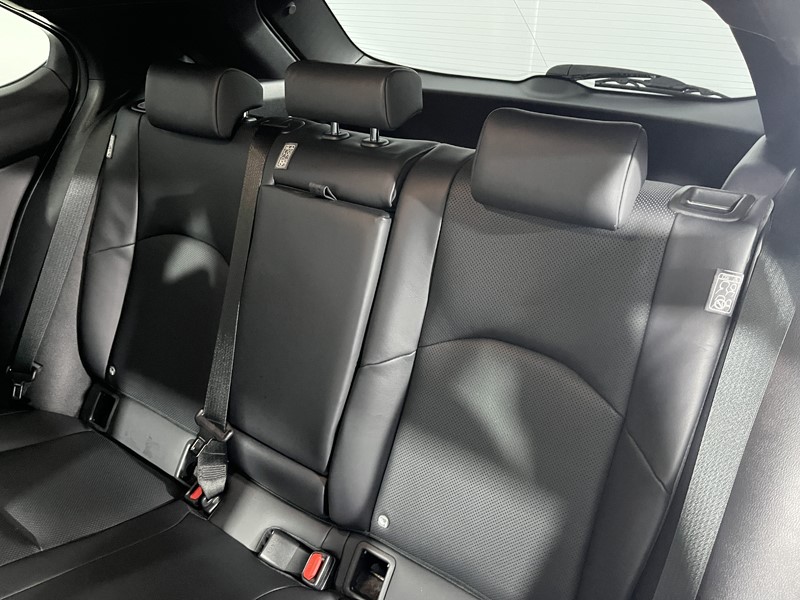 2022 (22) LEXUS UX 300e 150kW 54.3 kWh 5dr E-CVT 5910127