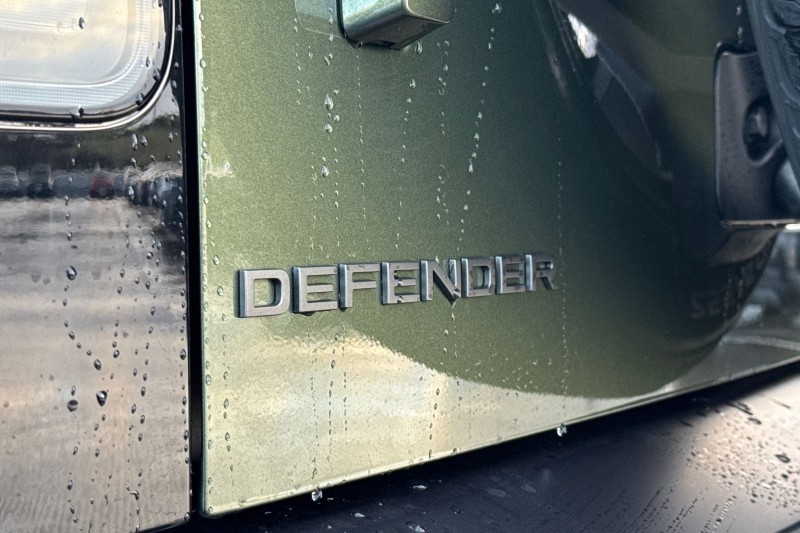  LAND ROVER DEFENDER 3.0 D250 X-Dynamic HSE 110 5dr Auto 4906397