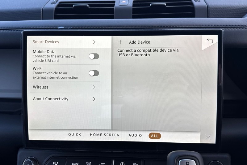  LAND ROVER DEFENDER 3.0 D250 X-Dynamic HSE 110 5dr Auto 4906386