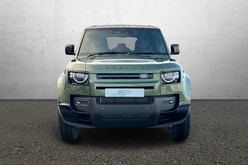  LAND ROVER DEFENDER 3.0 D250 X-Dynamic HSE 110 5dr Auto 4906361