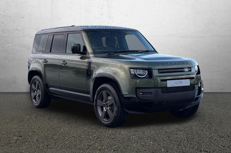  LAND ROVER DEFENDER 3.0 D250 X-Dynamic HSE 110 5dr Auto