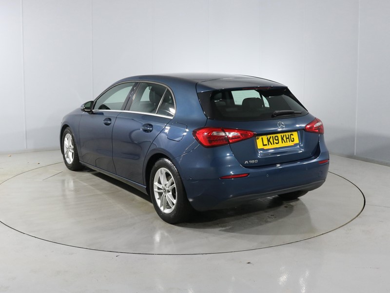 2019 (19) MERCEDES-BENZ A CLASS A180 SE Executive 5dr Auto 5929377