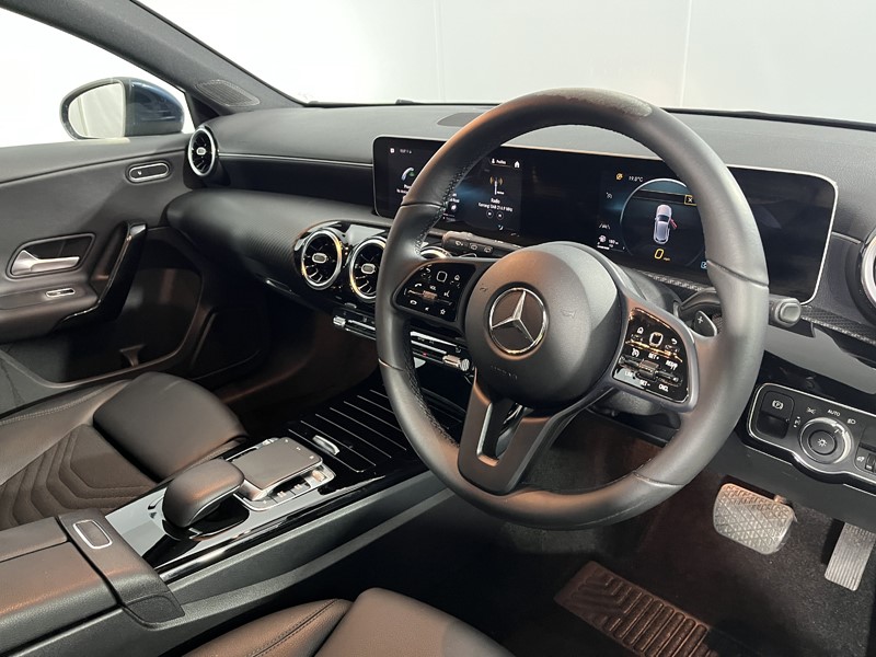 2019 (19) MERCEDES-BENZ A CLASS A180 SE Executive 5dr Auto 5929381