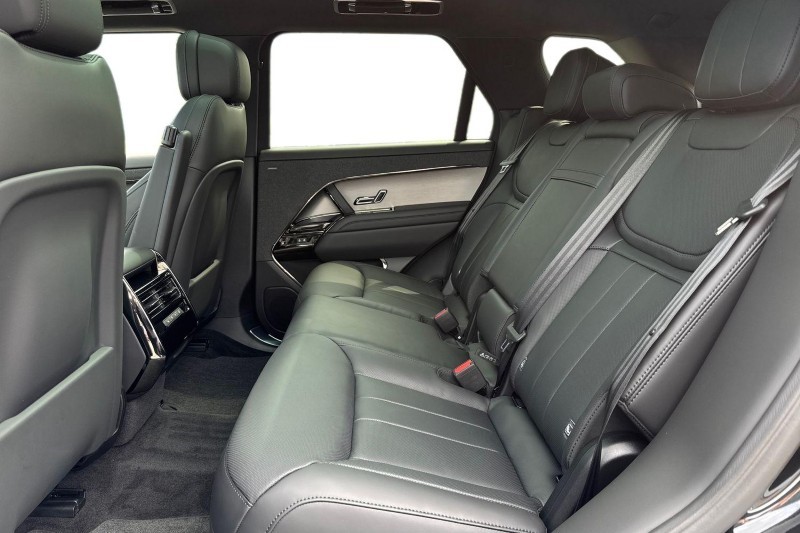  LAND ROVER RANGE ROVER SPORT 3.0 D300 Dynamic SE 5dr Auto 5446920