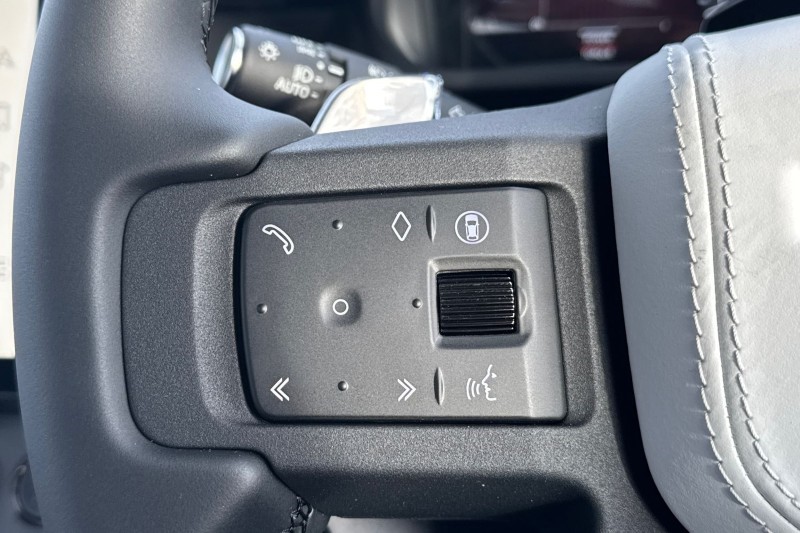  LAND ROVER DEFENDER 4.4 P635 Octa 110 5dr Auto 4945106